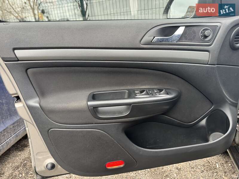 Лифтбек Skoda Octavia 2008 в Киеве фото 10 Лифтбек Skoda Octavia 2008 в Киеве