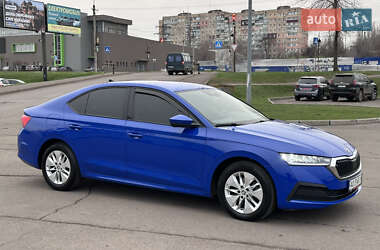 Лифтбек Skoda Octavia 2021 в Кривом Роге