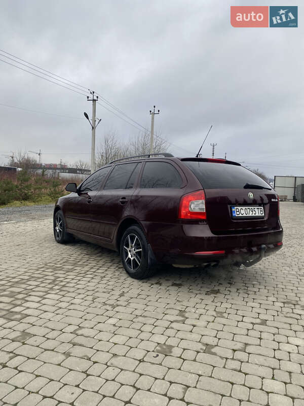Универсал Skoda Octavia 2010 в Львове