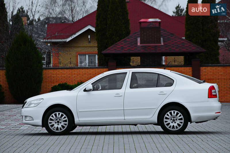 Ліфтбек Skoda Octavia 2012 в Дніпрі