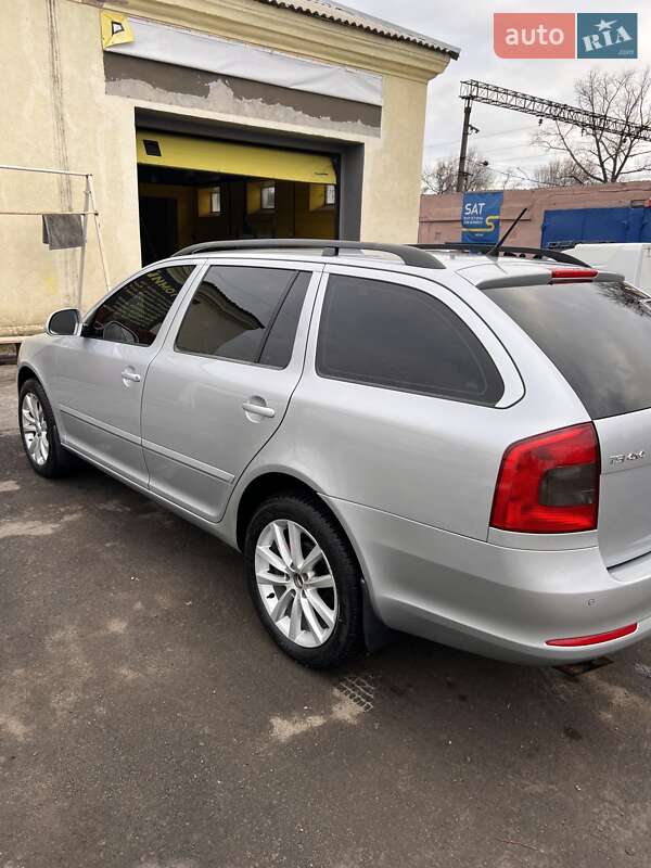 Универсал Skoda Octavia 2009 в Никополе
