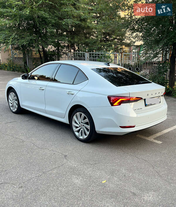 Лифтбек Skoda Octavia 2021 в Запорожье