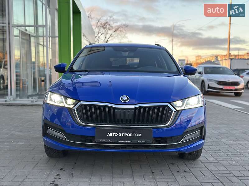Универсал Skoda Octavia 2021 в Киеве