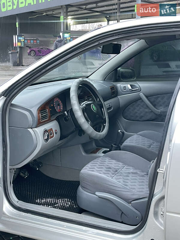 Лифтбек Skoda Octavia 1997 в Черкассах