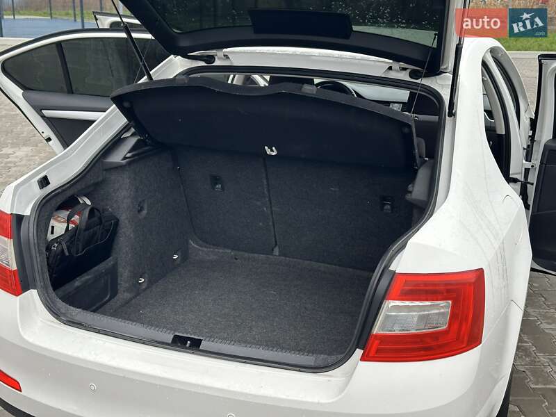 Лифтбек Skoda Octavia 2013 в Кропивницком