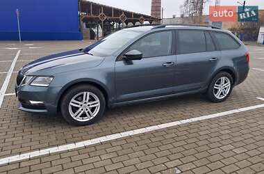 Универсал Skoda Octavia 2018 в Нововолынске