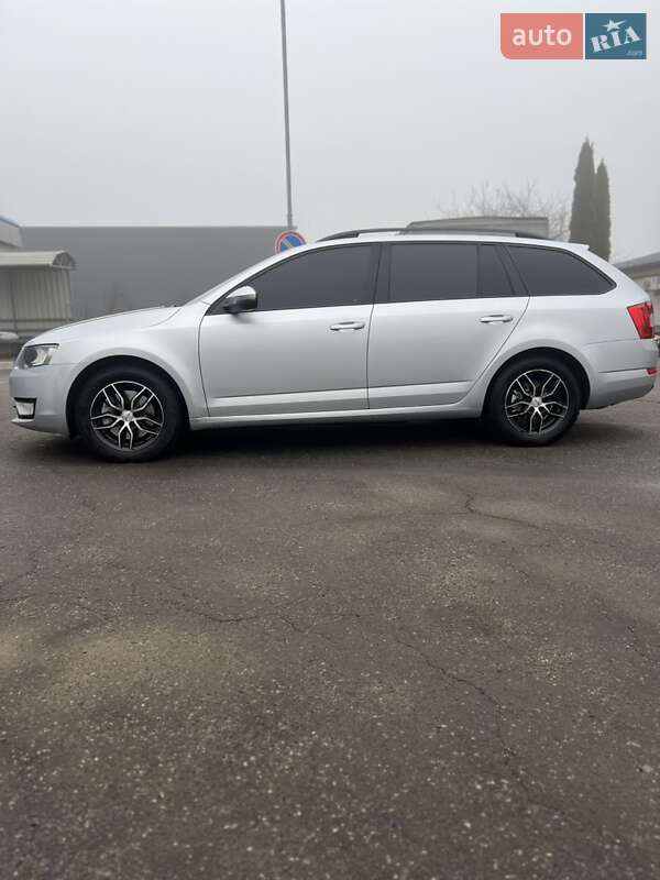 Універсал Skoda Octavia 2015 в Хмельницькому