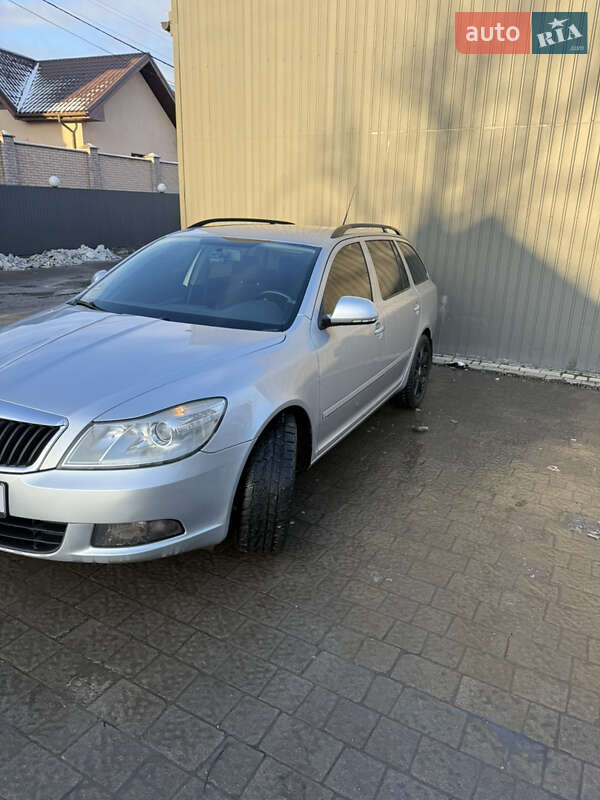 Универсал Skoda Octavia 2010 в Ивано-Франковске