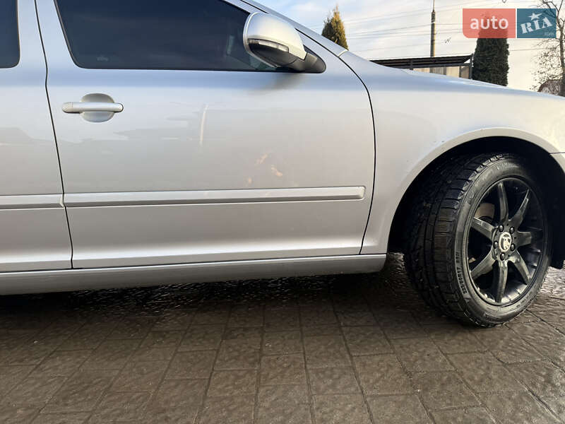Универсал Skoda Octavia 2010 в Ивано-Франковске