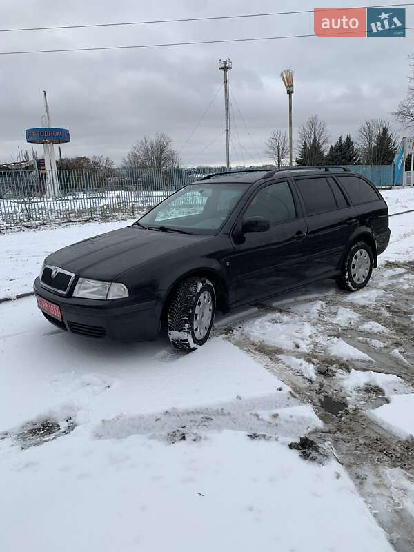 Универсал Skoda Octavia 2009 в Полтаве