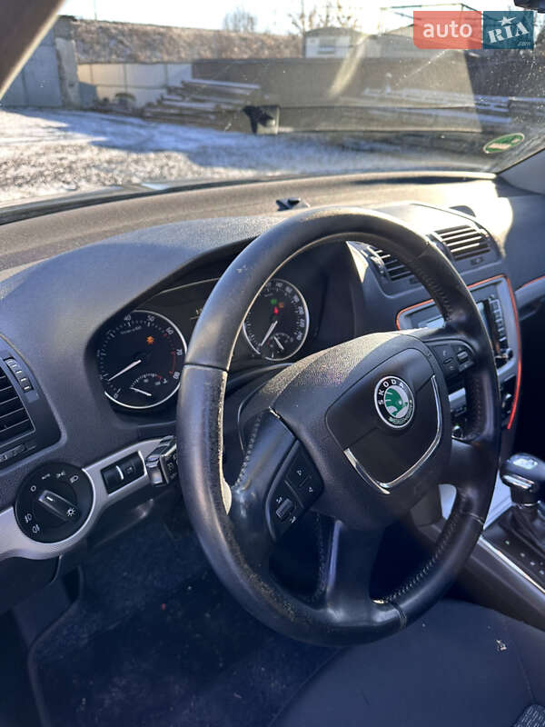 Универсал Skoda Octavia 2010 в Староконстантинове