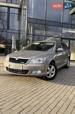 Універсал Skoda Octavia 2011 в Ужгороді