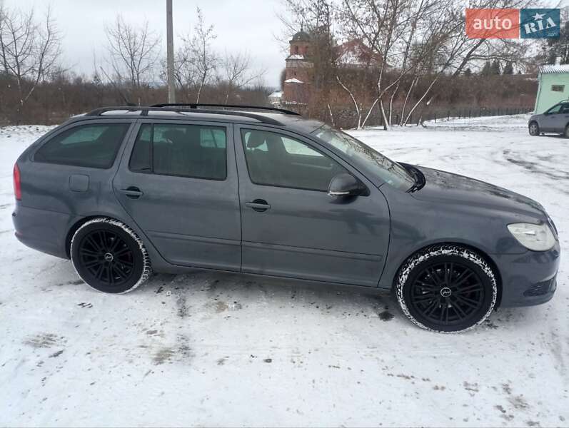 Універсал Skoda Octavia 2010 в Дубні