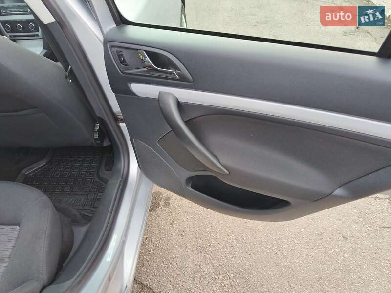 Універсал Skoda Octavia 2010 в Миргороді фото 26 Універсал Skoda Octavia 2010 в Миргороді