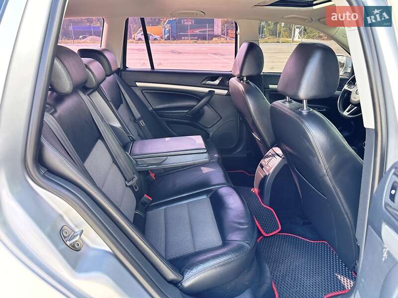 Універсал Skoda Octavia 2011 в Запоріжжі