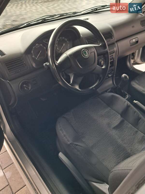 Лифтбек Skoda Octavia 2010 в Полтаве фото 19 Лифтбек Skoda Octavia 2010 в Полтаве