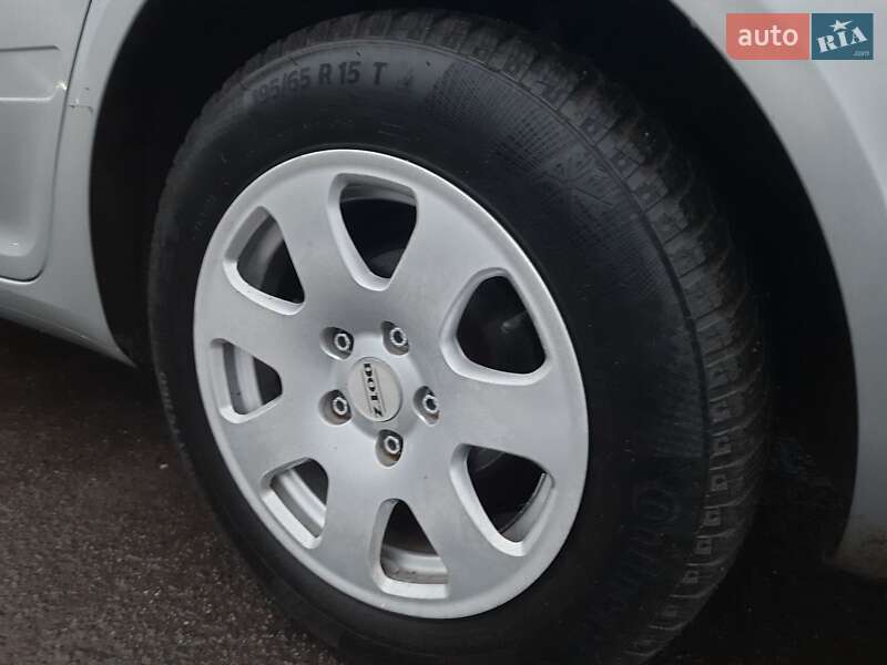 Универсал Skoda Octavia 2009 в Шепетовке