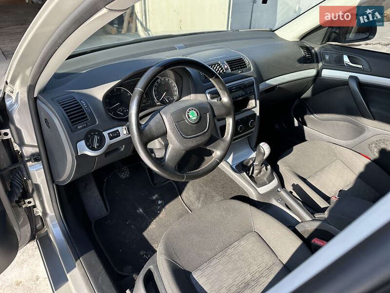 Универсал Skoda Octavia 2009 в Полтаве