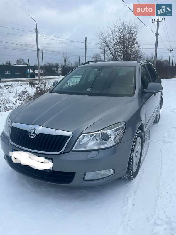 Універсал Skoda Octavia 2011 в Шепетівці