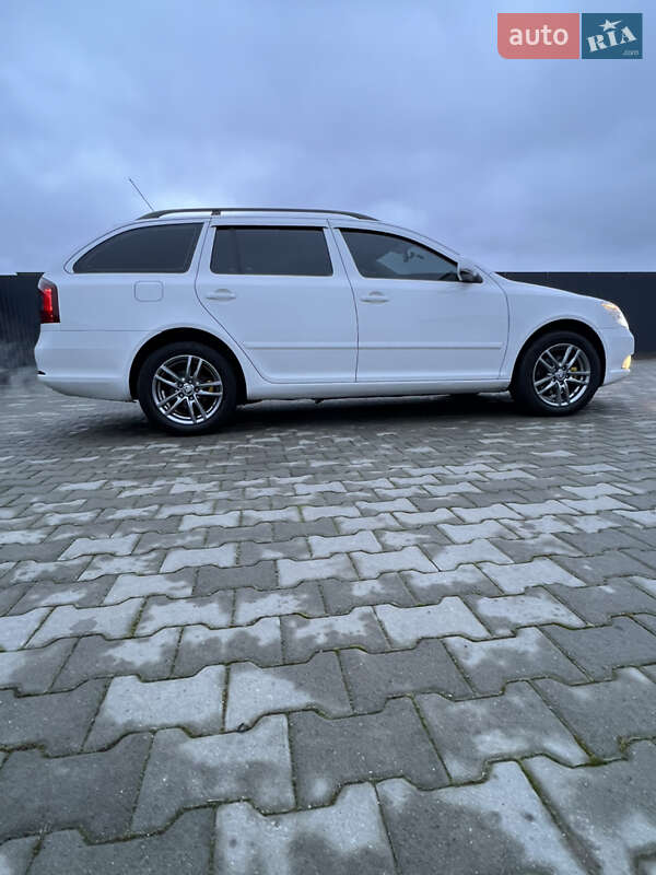 Універсал Skoda Octavia 2012 в Хмельницькому
