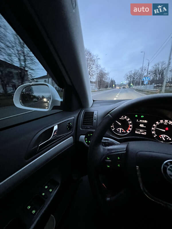 Універсал Skoda Octavia 2012 в Хмельницькому