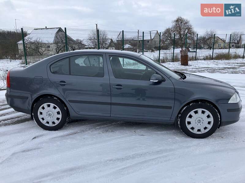 Лифтбек Skoda Octavia 2007 в Сквире