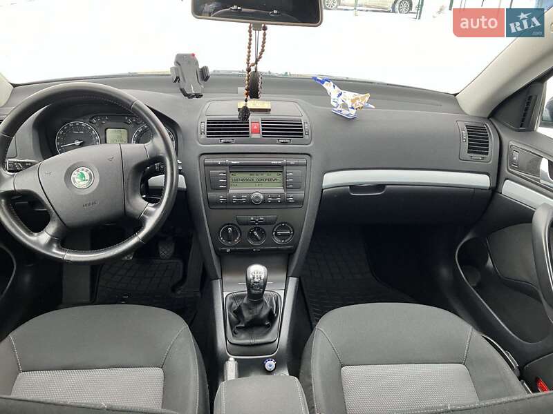 Лифтбек Skoda Octavia 2007 в Сквире