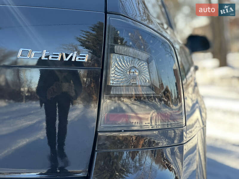 Универсал Skoda Octavia 2011 в Коростене