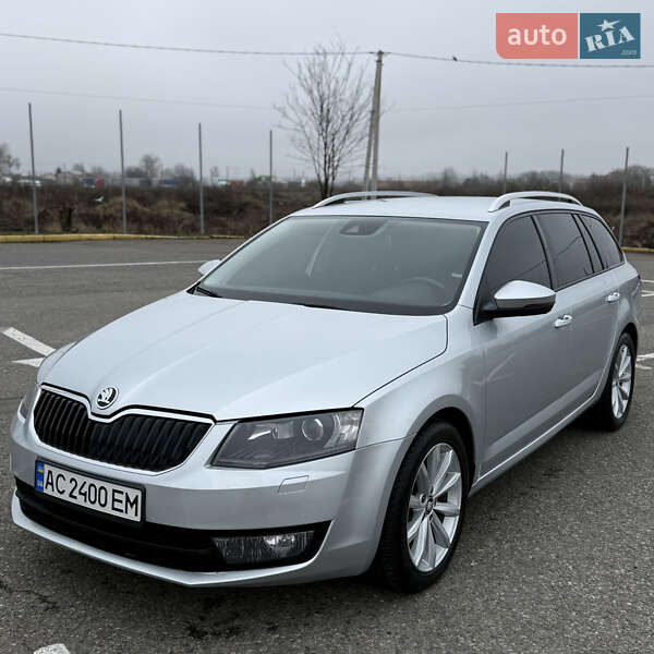 Універсал Skoda Octavia 2016 в Чернівцях