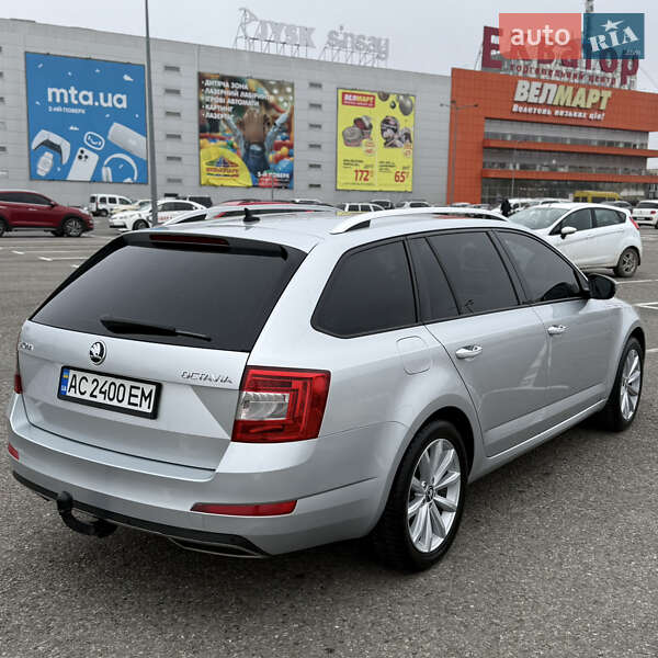 Універсал Skoda Octavia 2016 в Чернівцях