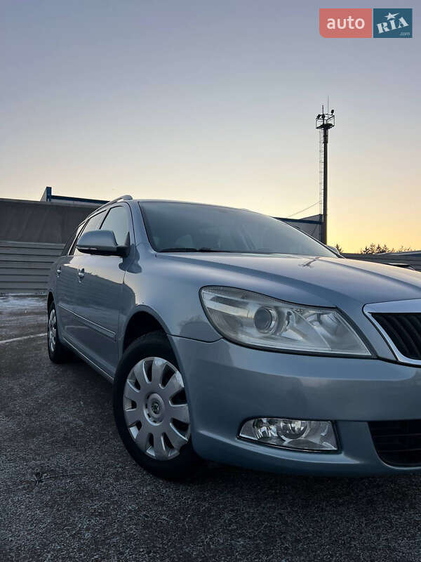 Універсал Skoda Octavia 2009 в Рівному