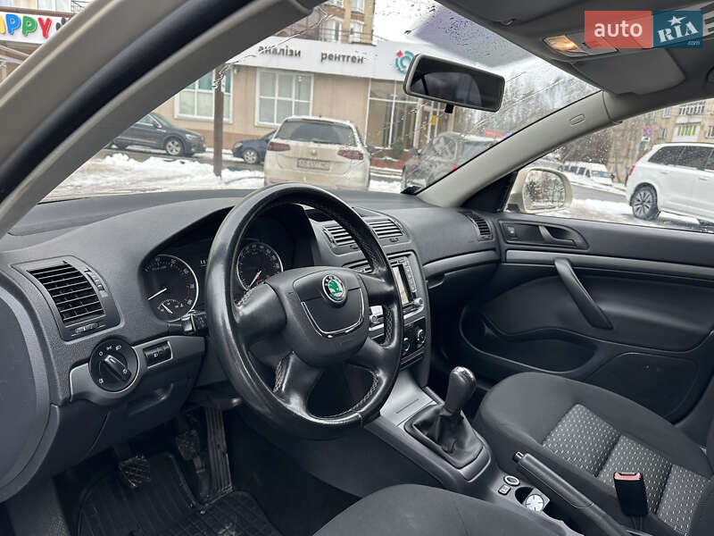 Лифтбек Skoda Octavia 2009 в Виннице
