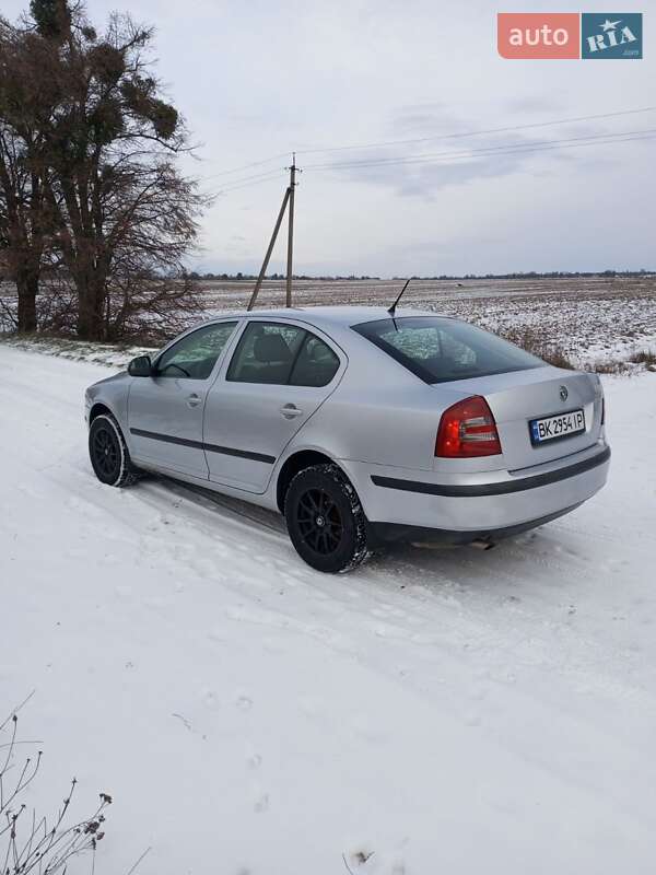 Ліфтбек Skoda Octavia 2011 в Млиніві