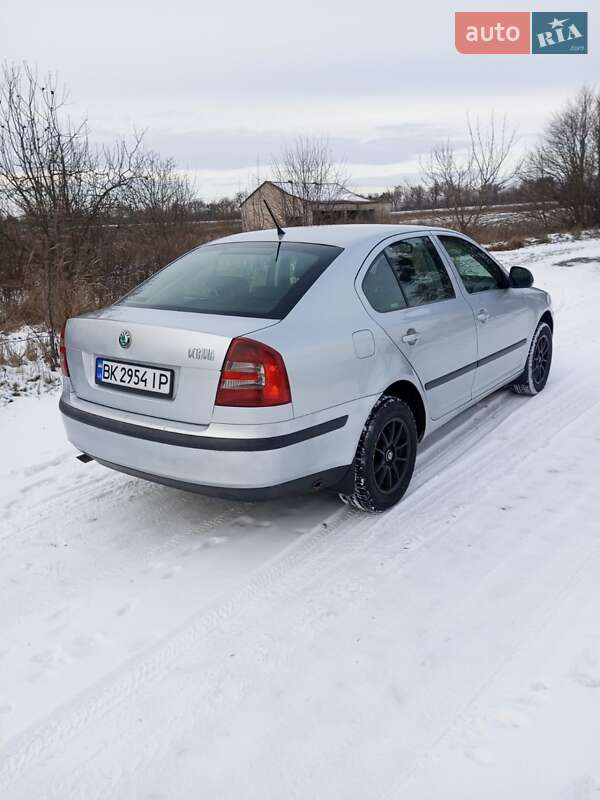 Ліфтбек Skoda Octavia 2011 в Млиніві