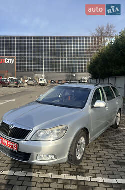 Универсал Skoda Octavia 2010 в Луцке