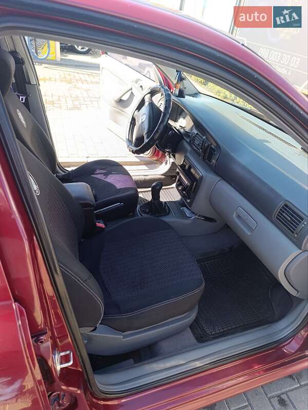 Лифтбек Skoda Octavia 1998 в Виннице