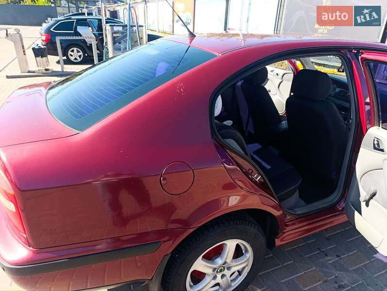 Лифтбек Skoda Octavia 1998 в Виннице