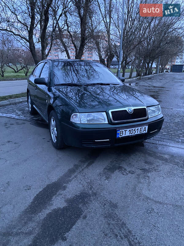 Лифтбек Skoda Octavia 2002 в Херсоне
