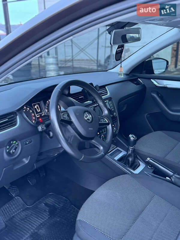 Универсал Skoda Octavia 2014 в Ивано-Франковске