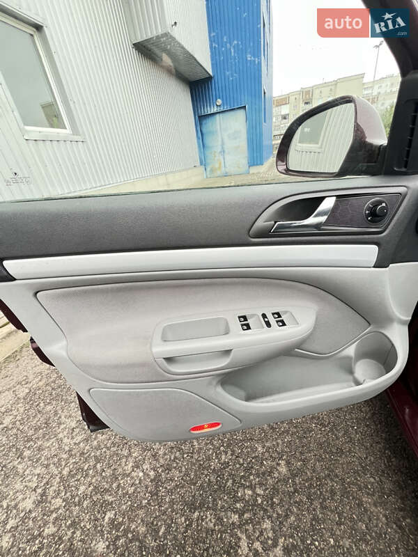 Универсал Skoda Octavia 2011 в Ковеле