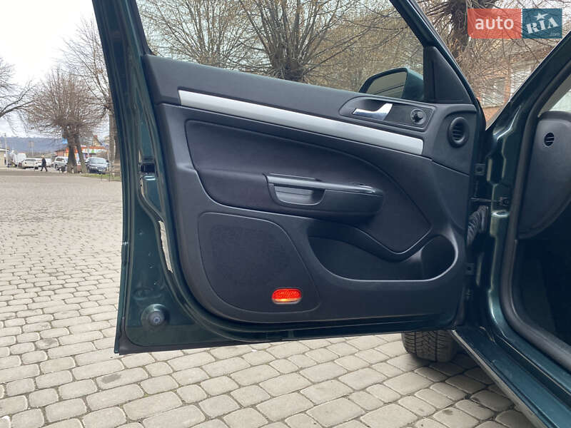 Лифтбек Skoda Octavia 2008 в Ямполе