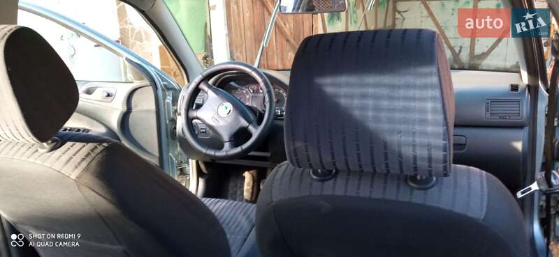 Ліфтбек Skoda Octavia 2003 в Долині