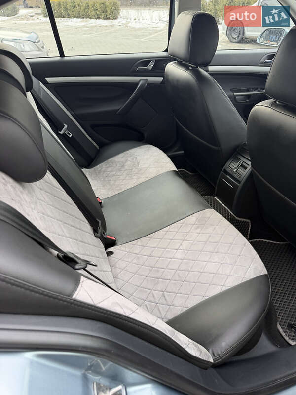 Лифтбек Skoda Octavia 2004 в Виннице фото 14 Лифтбек Skoda Octavia 2004 в Виннице