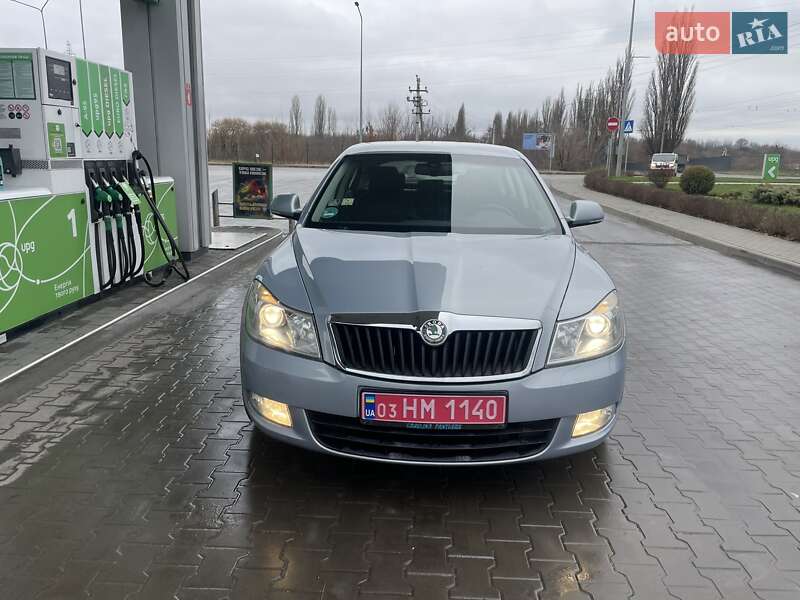 Ліфтбек Skoda Octavia 2009 в Луцьку