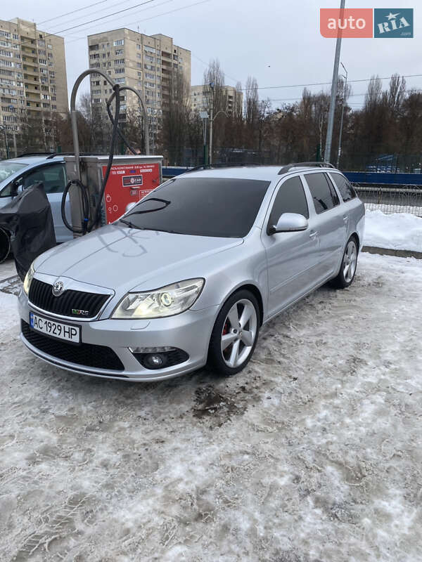 Универсал Skoda Octavia 2010 в Киеве
