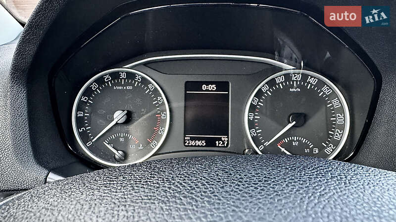 Универсал Skoda Octavia 2013 в Хороле