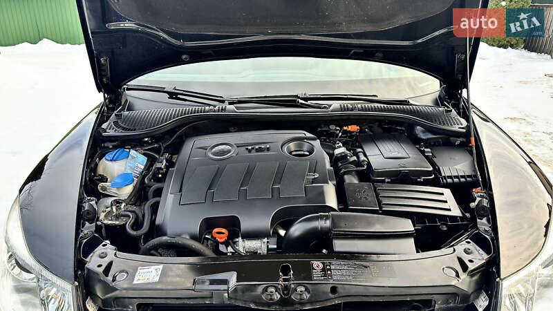 Универсал Skoda Octavia 2013 в Хороле