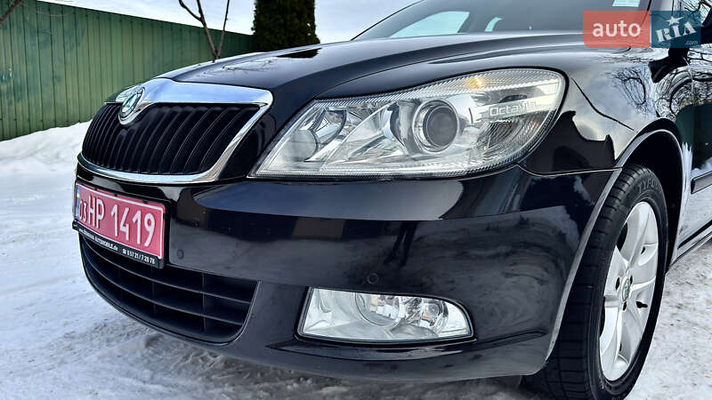 Универсал Skoda Octavia 2013 в Хороле