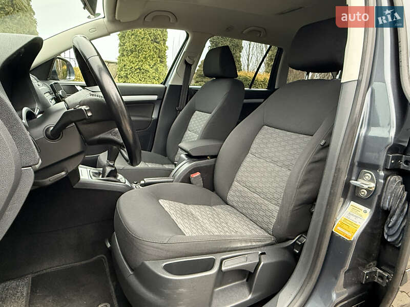 Універсал Skoda Octavia 2011 в Сарнах