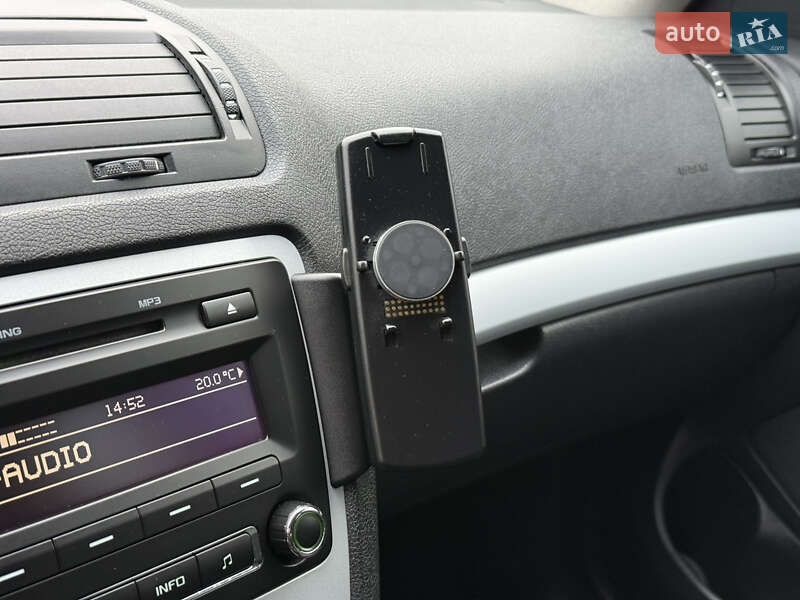 Універсал Skoda Octavia 2011 в Сарнах